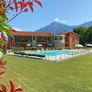 Paradiso Aparthotel Gravedona